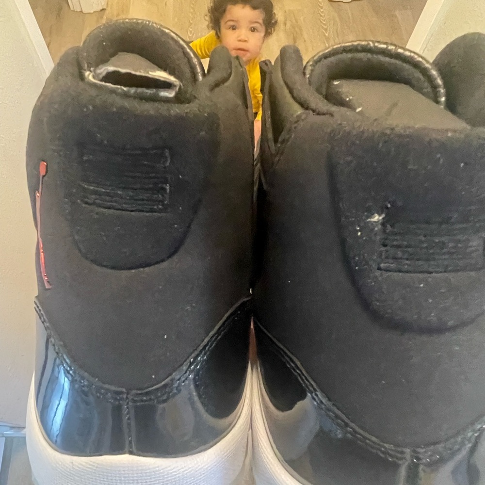Jordan retro 11 72-10. Super clean never been worn or tried on. - Picture 6 of 10